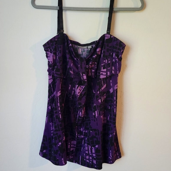 Apt. 9 Tops - Apt 9 Stretch Tank Top